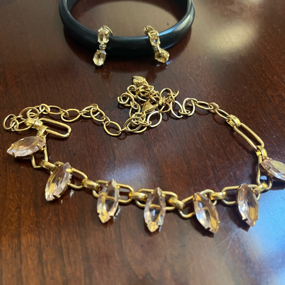 Elegant Gold and Crystal Jewelry Set